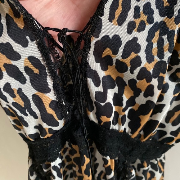 Vintage Slip Chemise Tiger Print Nylon 1970’s vintage nightgown night dress - Picture 2 of 7